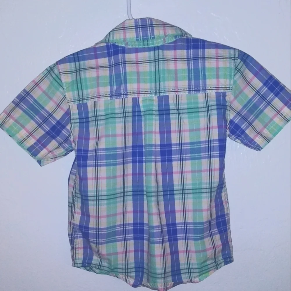 Carter’s Short Sleeve Button Down Plaid Shirt 2T